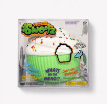 Load image into Gallery viewer, PPNC Squeezee Sweetz Cupcake Squishy 1pc (Color at random)