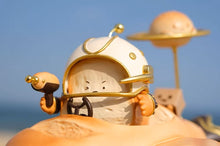 Load image into Gallery viewer, KY928 space ship Bread man hsiao fung